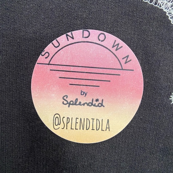 Splendid - Matching pullover, joggers & scrunchie - Picture 12 of 12